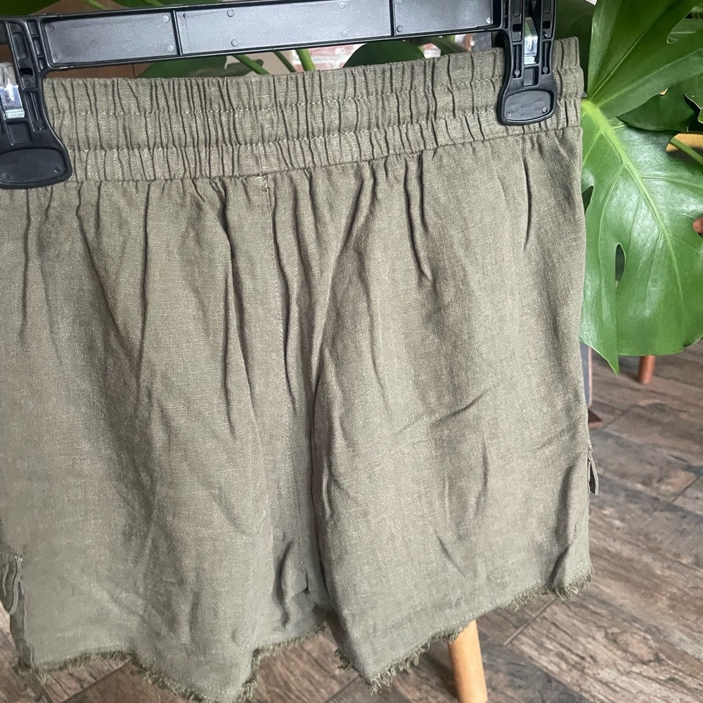 VICI shorts - Picture 2 of 3